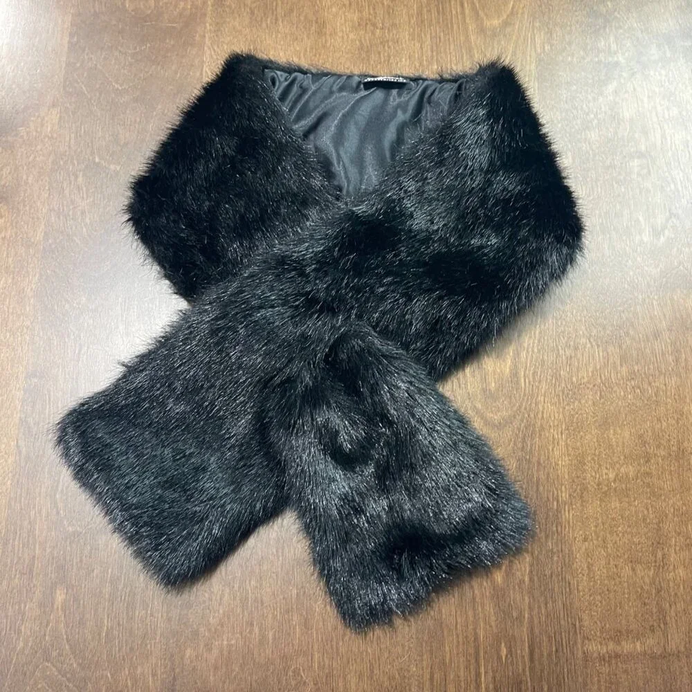 Vintage Cejon Faux Fur Pull Through Scarf Keyhole Scarf Neck Wrap Black USA Made